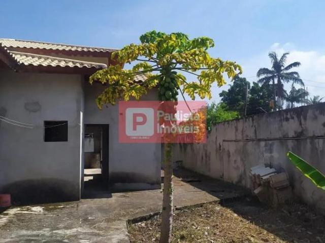 Casa Térrea inacabada à venda, 3 suítes, 5 vagas 600m² área de Terreno Interlagos São Paulo/SP