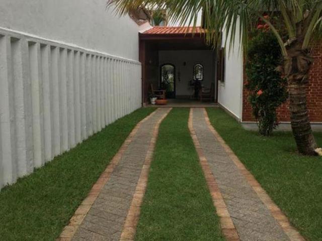 CASA TÉRREA INTERLAGOS