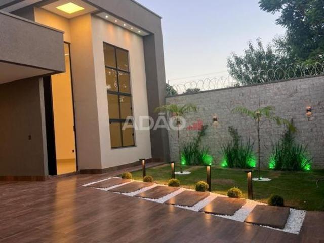 CASA TÉRREA JARDIM BALNEÁRIO MEIA PONTE Casa de Rua com 3 Quarto s à Venda por R$ 895000.00 no se