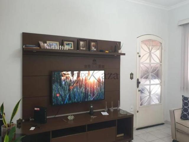 Casa Térrea Jardim Oriente 2 Dormitórios 102m²