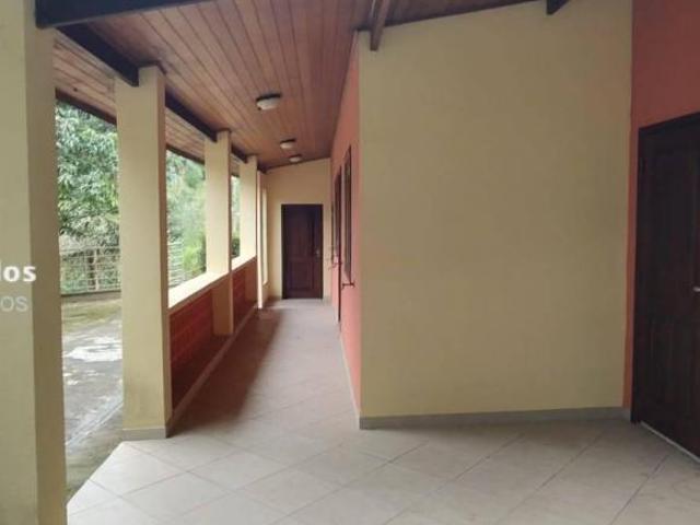 Casa Térrea, Km.26, terreno com 1.799m², arvores frutiferas, área verde