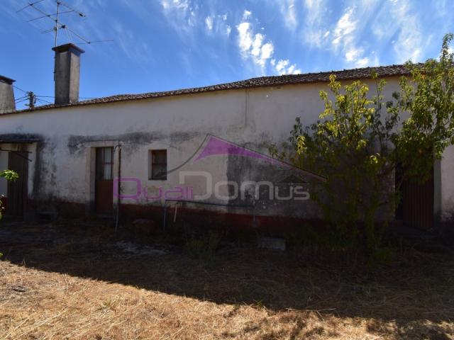 Casa terrea M2+Anexo / Palheiro