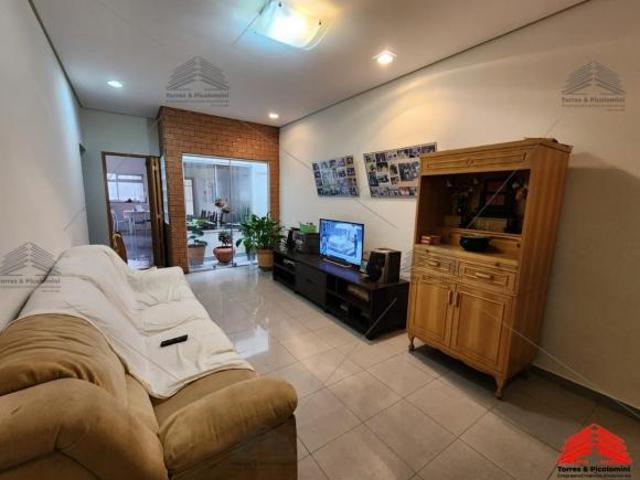 Casa Térrea Mooca 490 metros de terreno 300 metros de área construída amplo quintal e churrasqueira