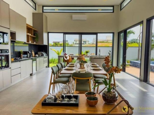 Casa térrea, mobiliada com vista espetacular em meio a natureza no Condomínio Campos de Santo Antôni
