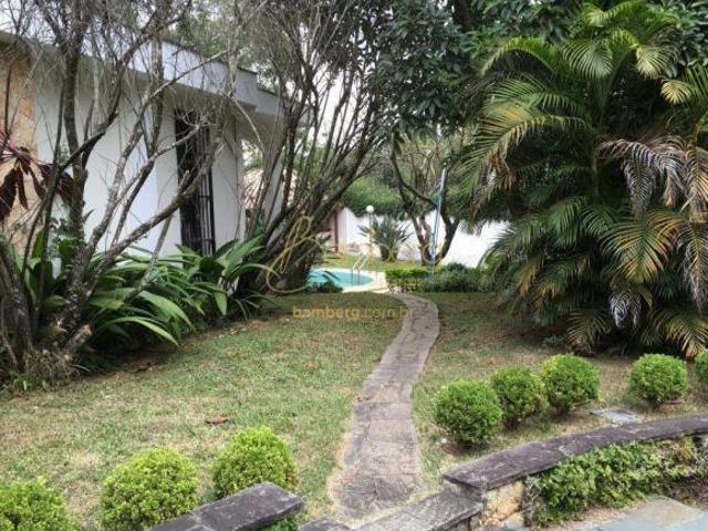 Casa térrea mobiliada ao lado do laguinho aceita permuta apto Morumbi