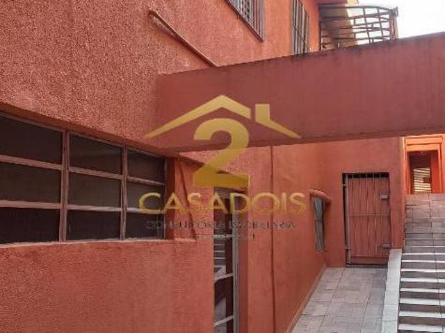 Casa Térrea na Vila Santa Maria, SP com 360m², 3 Quartos, 2 Vagas