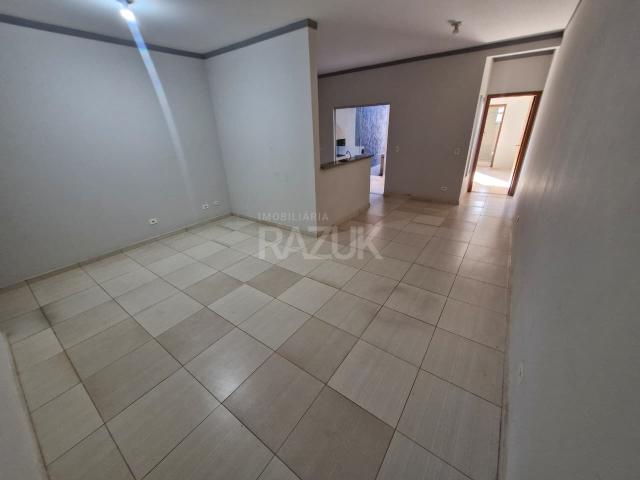 Casa Térrea na Av. Três Barras | Suíte e Churrasqueira