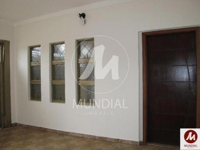 Casa térrea na rua 3 dormitórios/suite, cozinha planejada