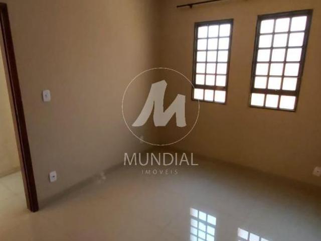 Casa térrea na rua 3 dormitórios/suite, cozinha planejada