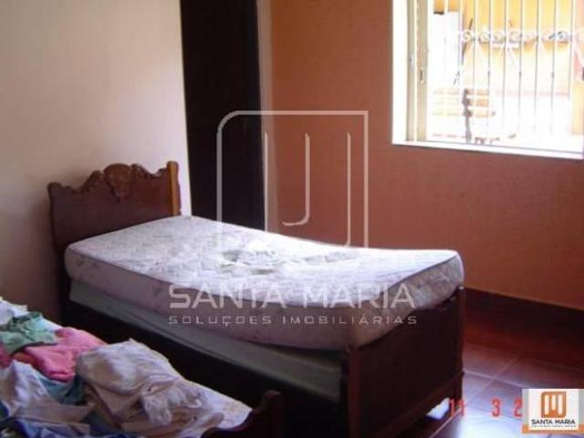 Casa térrea na rua 3 dormitórios/suite, cozinha planejada
