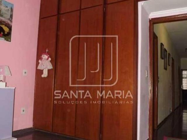 Casa térrea na rua 3 dormitórios/suite