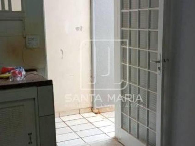 Casa térrea na rua 2 dormitórios, cozinha planejada