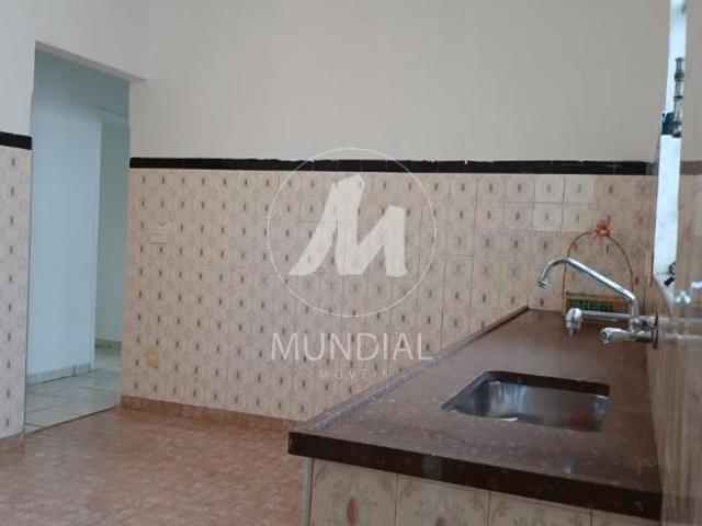 Casa térrea na rua 2 dormitórios, cozinha planejada