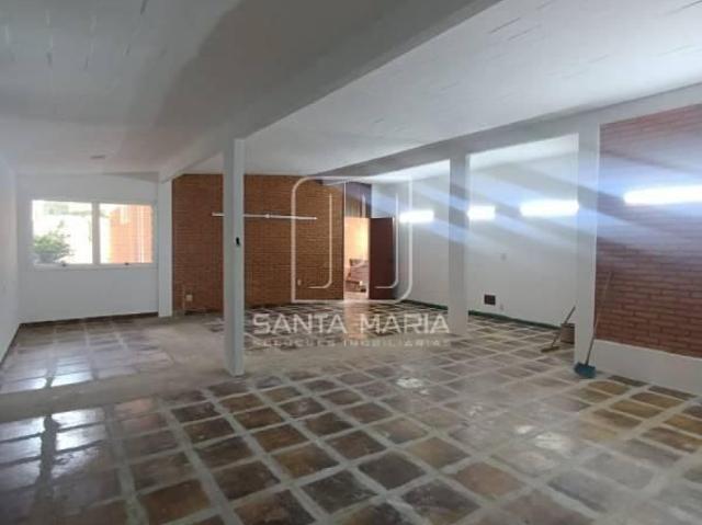 Casa Térrea Na Rua 4 Dormitórios