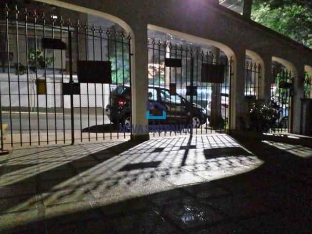 Casa térrea. na Saúde. 3 dormitórios 1 suíte. 4 banheiros. 2 vagas