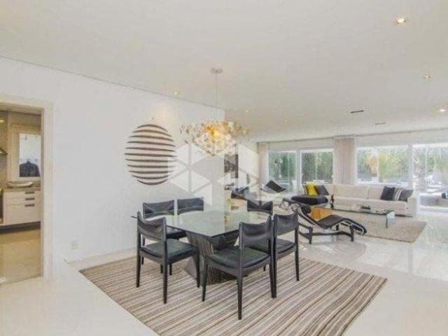Casa térrea no Terra Ville, com 253m²