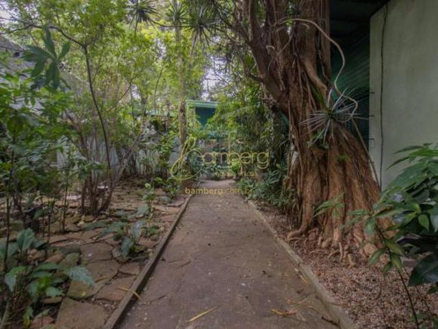Casa térrea no Alto da Boa Vista com 1200 metros de terreno