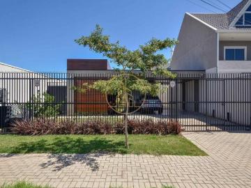 Casa térrea no FannyTerreno de 480 m², sendo 213,6