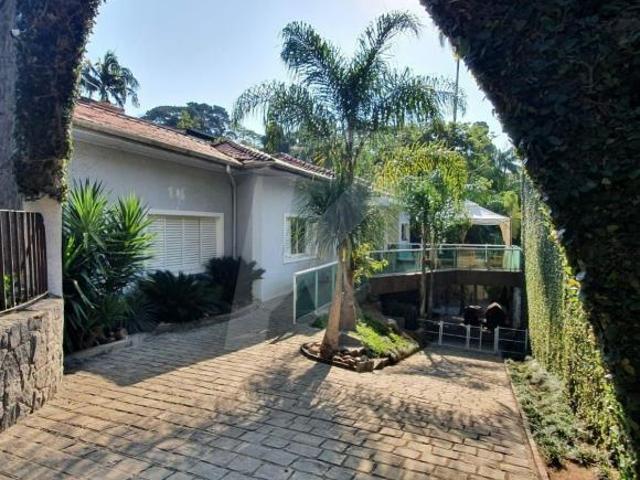 Casa térrea no Jardim Floresta em terreno de 900m²