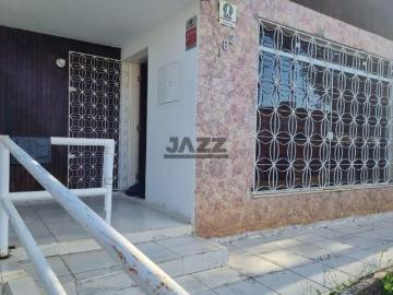 Casa Térrea no Monte Castelo 3 Quartos 1 Suíte com Hidro, Churrasqueira e Terreno de 300m²