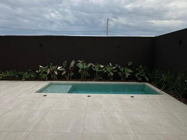 Casa térrea no Residencial Reserva dos Ypês por R$ 1.800.000,00
