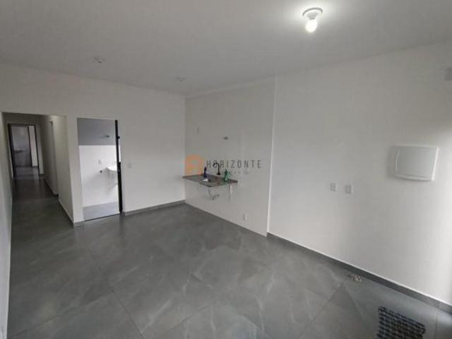 Casa térrea nova à venda no Jardim Layr