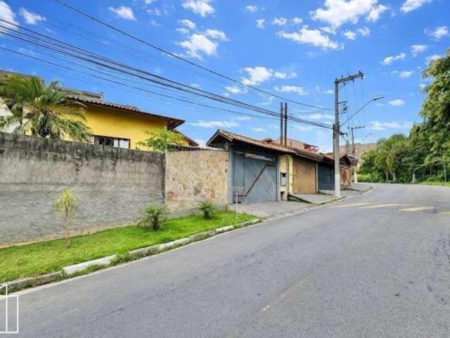 Casa térrea, Outeiro de Passárgada, Km 36 Raposo Tavares, 3 dormitórios, apto ex