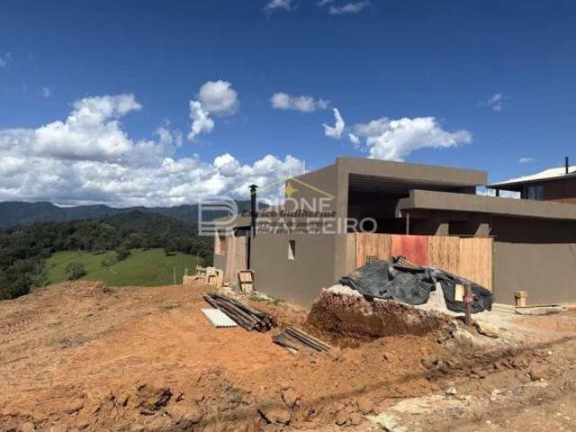 Casa Térrea para acabamento em Santo Antônio do Pinhal