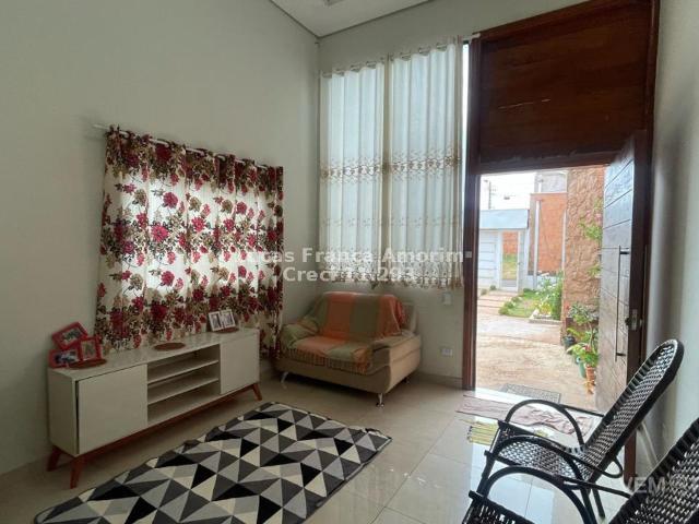 Casa Térrea para Alugar por R$ 2.500/mês