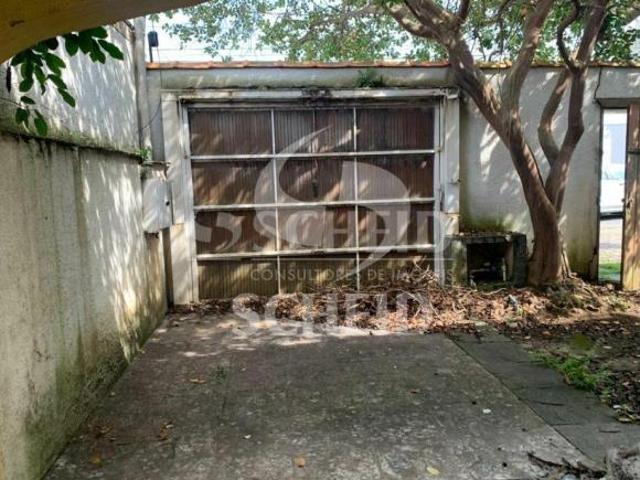 Casa térrea para demolição em terreno de 300m2 em ótima localização no Jd. Belgica