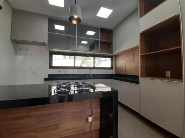 Casa Térrea para Locação no Residencial e Empresarial Alphaville, no Condomínio Alphaville II, em R