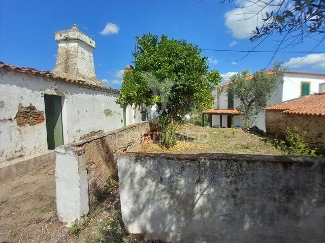 CASA TERREA PARA REABILITAÇÂO