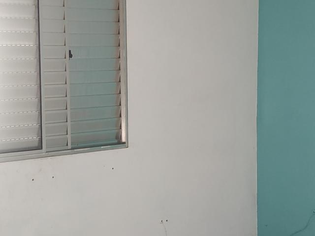 Casa térrea para uso de prestação de serviços ou depósito