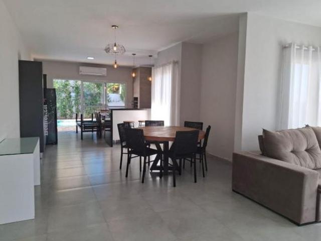 Casa Térrea por R$630.000,00 com Piscina Aquecida Ninho Verde 2