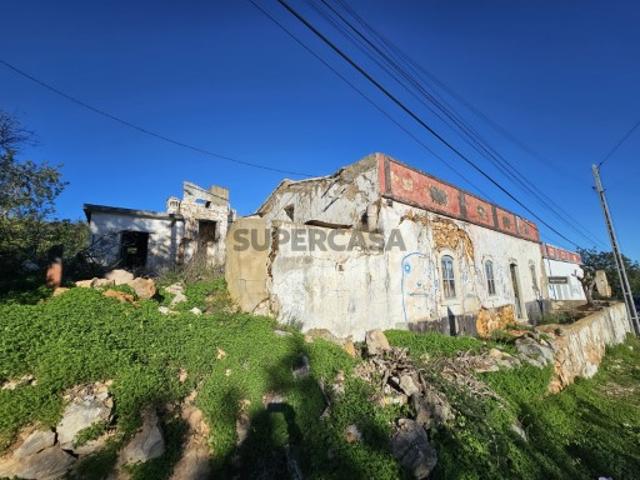 Casa Térrea por recuperar com vista bonitas