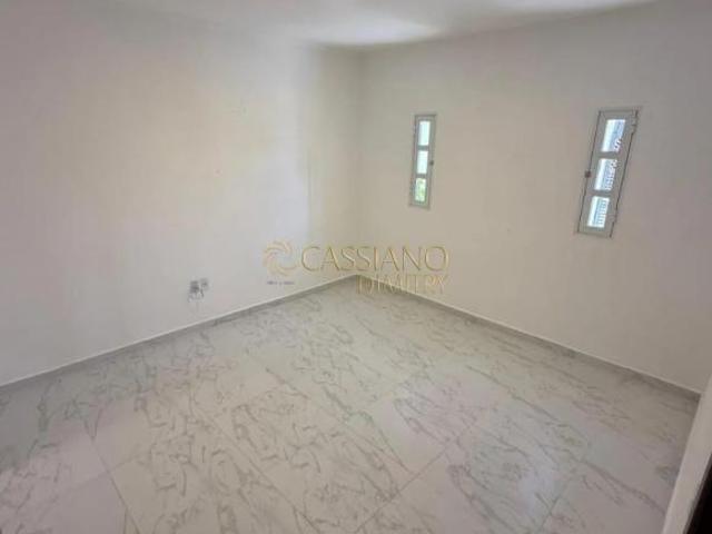 Casa térrea reformada à venda de 86m² | 03 dormitórios, sendo 01 suíte e 04 vagas de garagem | Jardi