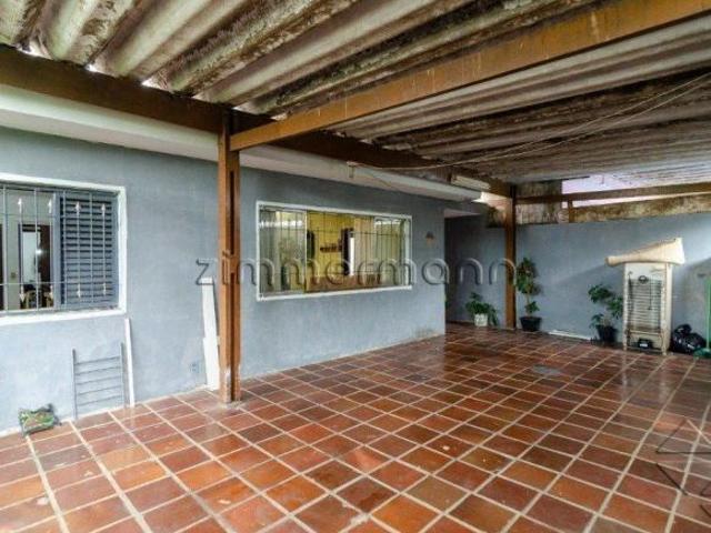 CASA TERREA SAUDE 3 DORMITORIOS 3 VAGAS