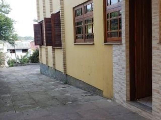 Casa Térreo com 3 Dormitórios para Locação no Bairro Cavalhada