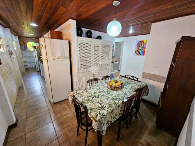 Casa + terreno em condomínio fechado à venda em Gravatá PE!