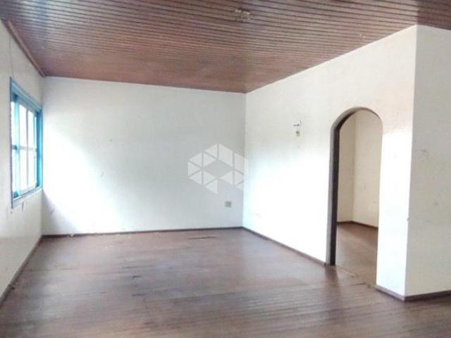 Casa / Terreno em ótima localização do bairro Passo da Areia em Porto Alegre