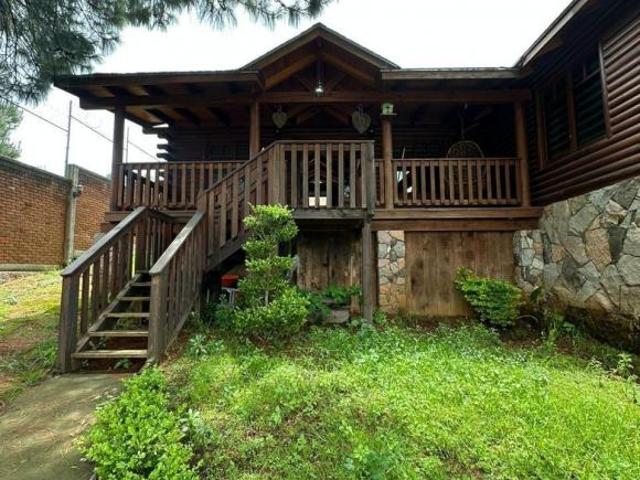 Casa tipo cabaña en Pátzcuaro Frac. Privada Villas del Sol