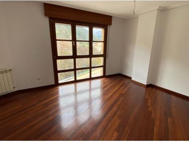 Casa Tipo Dúplex en Venta en Potes, Cantabria