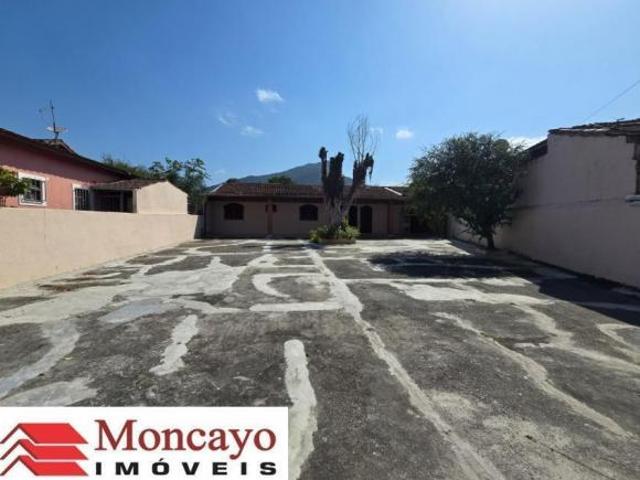 Casa tipo edícula para venda no Poiares, Caraguatatuba
