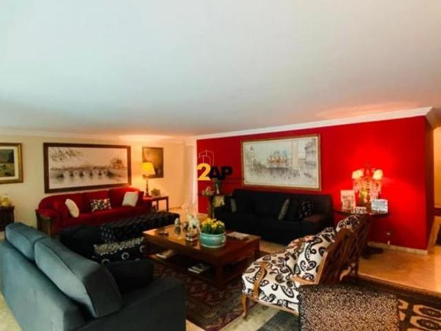 Casa tipo sobrado a venda na Granja Julieta, 4 dormitórios, 4 vagas, piscina, ch