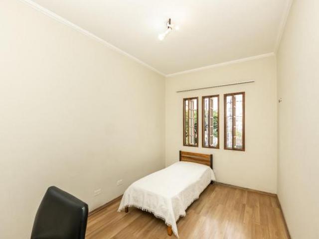 Casa tipo para venda com 3 quartos, sendo 1 suíte, 129m²