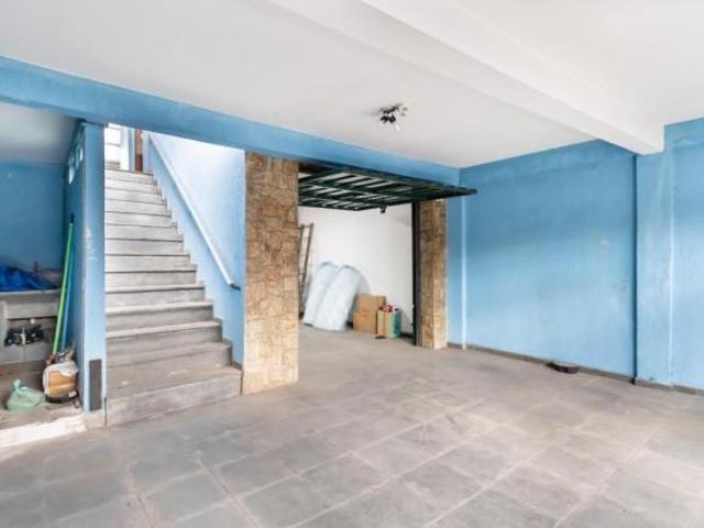 Casa tipo para venda com 3 quartos, 143m²