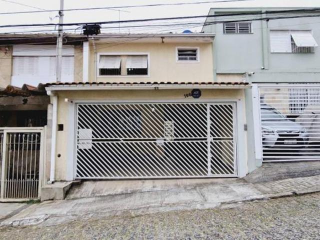 Casa tipo para venda com 3 quartos, 186m²