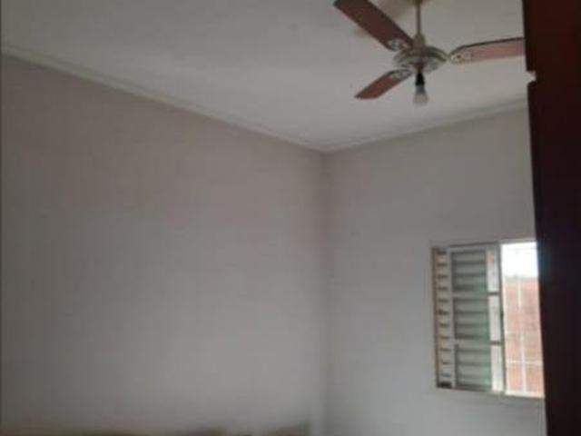 Casa tipo para venda com 3 quartos, 137m²