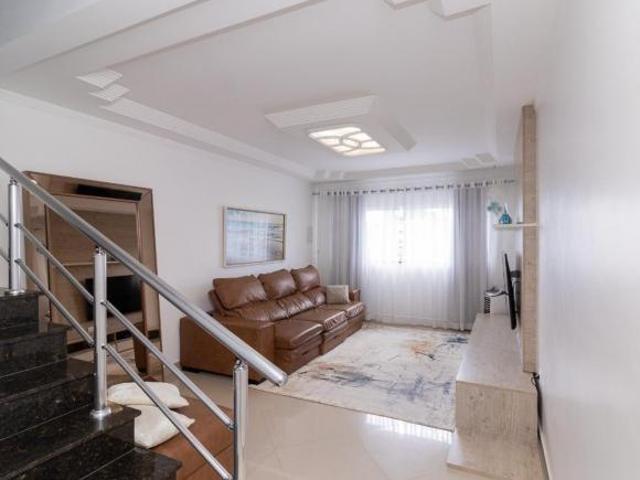 Casa tipo para venda com 3 quartos, 424m²