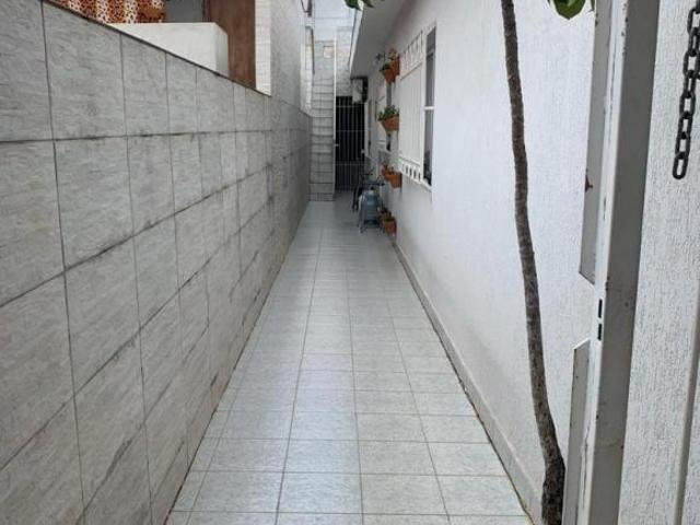 Casa tipo para venda com 2 quartos, sendo 1 suíte, 125m²